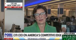 Citigroup CEO Backs CLARITY Act Despite Stablecoin Concerns